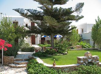 Naxos Studios Apartments : Birikos Studios Apartments in Agios Prokopios